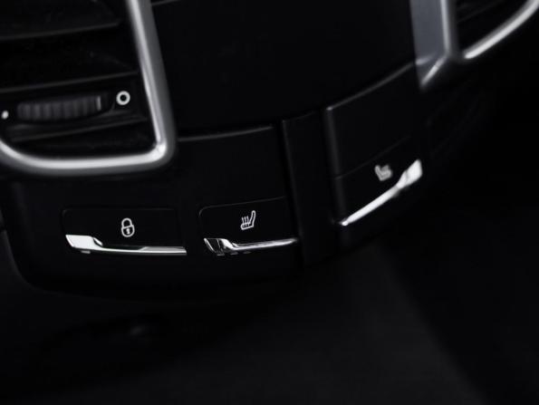 Porsche Cayenne II Рестайлинг (958) с пробегом 2015 года, цена 4 270 000 рублей, 186756 км, внедорожник, Автокод Объявления