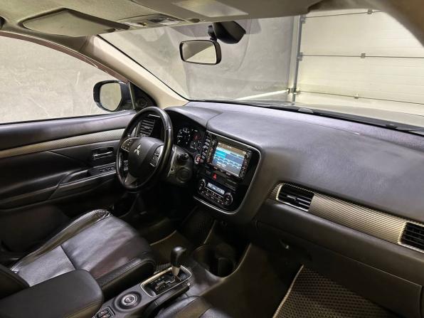 Mitsubishi Outlander III с пробегом 2012 года, цена 1 477 000 рублей, 180058 км, внедорожник, Автокод Объявления