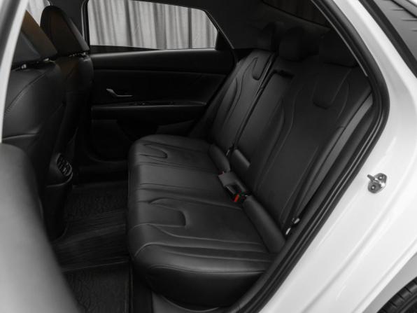 Hyundai Elantra VII (CN7) с пробегом 2021 года, цена 2 440 000 рублей, 59469 км, седан, Автокод Объявления