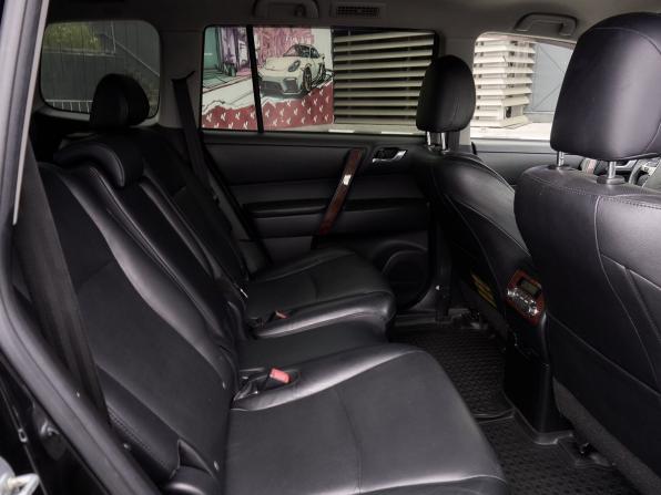 Toyota Highlander II (XU40) Рестайлинг с пробегом 2012 года, цена 1 887 000 рублей, 277905 км, внедорожник, Автокод Объявления