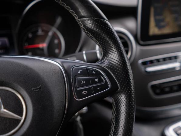 Mercedes-Benz V-Класс III (W447) с пробегом 2019 года, цена 5 699 000 рублей, 115661 км, минивэн, Автокод Объявления