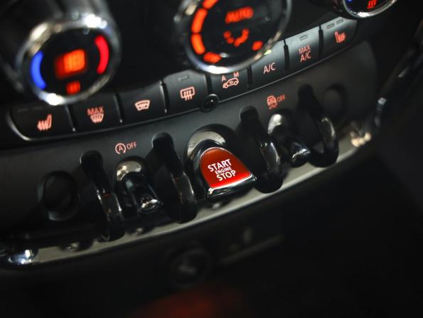 Mini Clubman II Рестайлинг с пробегом 2020 года, цена 2 099 000 рублей, 133886 км, универсал, Автокод Объявления