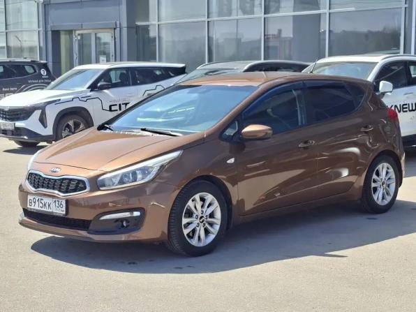 Kia Ceed II Рестайлинг с пробегом 2016 года, цена 1 258 000 рублей, 159762 км, хэтчбек, Автокод Объявления