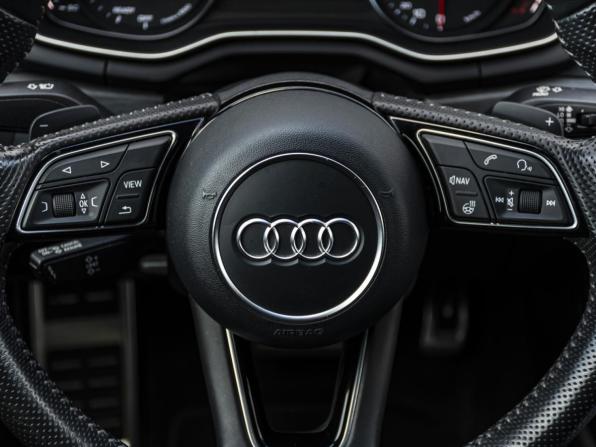 Audi A5 II (F5) с пробегом 2017 года, цена 3 248 000 рублей, 91815 км, лифтбек, Автокод Объявления