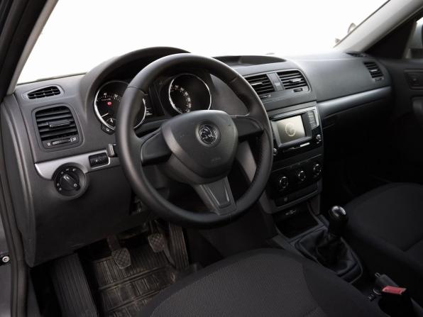 Skoda Yeti I Рестайлинг с пробегом 2015 года, цена 1 340 000 рублей, 141861 км, внедорожник, Автокод Объявления