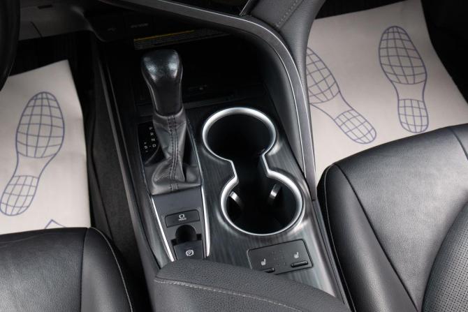 Toyota Camry VIII (XV70) Рестайлинг с пробегом 2021 года, цена 3 149 000 рублей, 44549 км, седан, Автокод Объявления