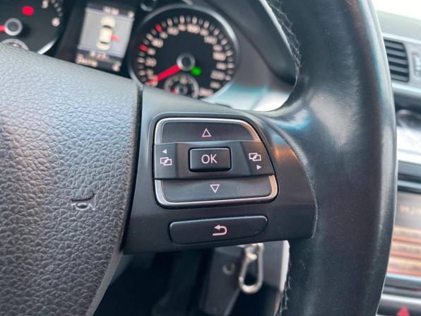Volkswagen Passat B7 с пробегом 2012 года, цена 940 000 рублей, 296000 км, седан, Автокод Объявления