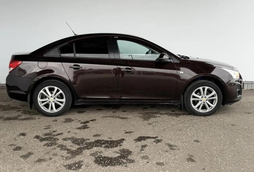 Chevrolet Cruze I Рестайлинг Киров  - изображение 4
