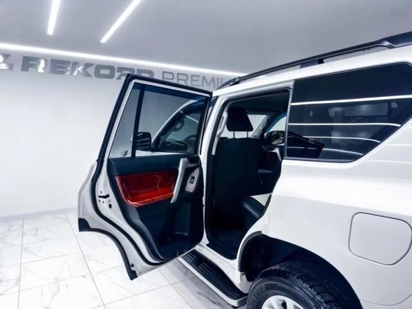 Toyota Land Cruiser Prado 150 Series Рестайлинг 1 с пробегом 2016 года, цена 4 260 000 рублей, 94042 км, внедорожник, Автокод Объявления