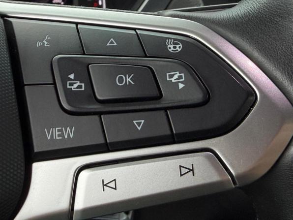 Volkswagen Tiguan II Рестайлинг с пробегом 2021 года, цена 2 985 000 рублей, 98210 км, внедорожник, Автокод Объявления
