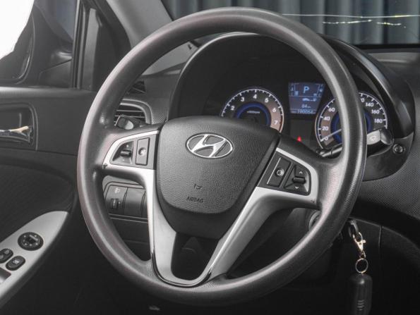 Hyundai Solaris I с пробегом 2012 года, цена 819 000 рублей, 190054 км, седан, Автокод Объявления
