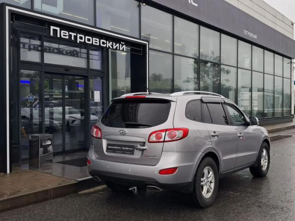 Hyundai Santa Fe II Рестайлинг с пробегом 2010 года, цена 950 000 рублей, 261354 км, внедорожник, Автокод Объявления