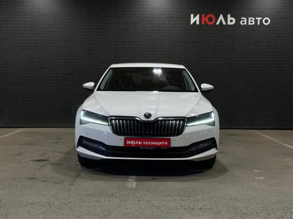 Skoda Superb III Рестайлинг с пробегом 2021 года, цена 2 579 000 рублей, 79152 км, лифтбек, Автокод Объявления