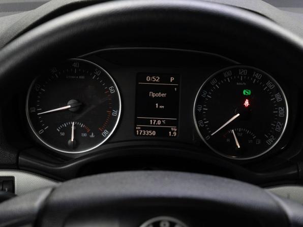 Skoda Octavia II (A5) Рестайлинг с пробегом 2012 года, цена 949 000 рублей, 173348 км, лифтбек, Автокод Объявления