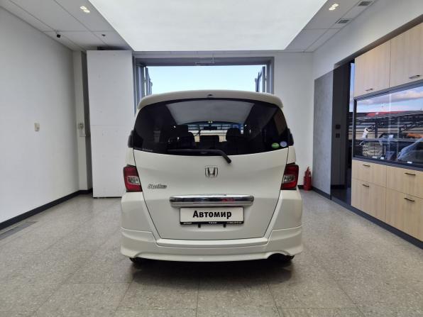 Honda Freed I Рестайлинг с пробегом 2013 года, цена 1 100 000 рублей, 144000 км, компактвэн, Автокод Объявления
