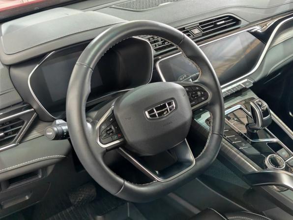 Geely Atlas Pro с пробегом 2023 года, цена 2 130 000 рублей, 27000 км, внедорожник, Автокод Объявления