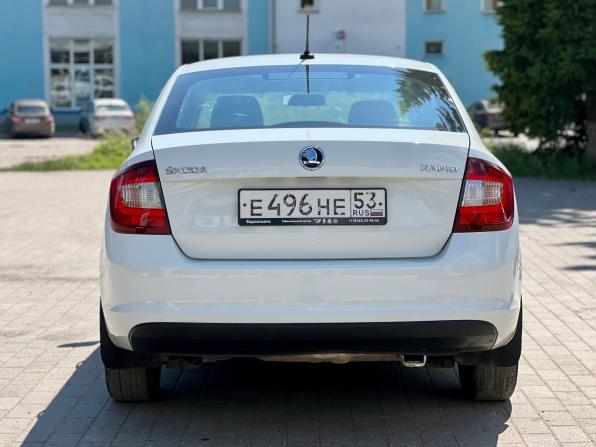 Skoda Rapid I Рестайлинг с пробегом 2017 года, цена 989 000 рублей, 176000 км, лифтбек, Автокод Объявления