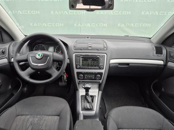 Skoda Octavia II (A5) Рестайлинг с пробегом 2009 года, цена 745 000 рублей, 266665 км, лифтбек, Автокод Объявления