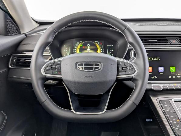 Geely Atlas Pro с пробегом 2024 года, цена 2 400 000 рублей, 11650 км, внедорожник, Автокод Объявления