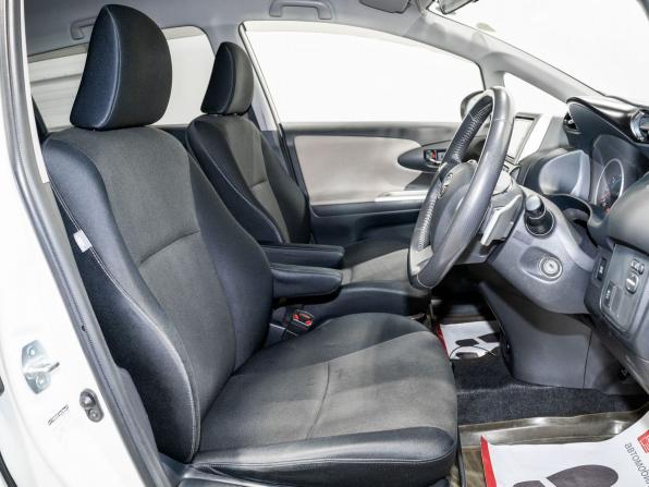 Toyota Wish II с пробегом 2010 года, цена 1 300 000 рублей, 155660 км, минивэн, Автокод Объявления