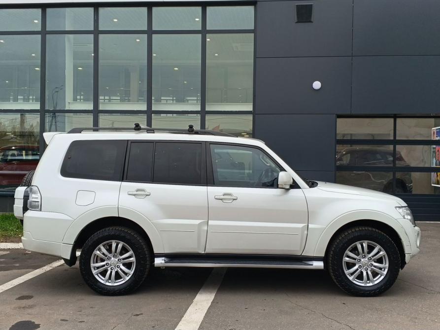 Mitsubishi Pajero IV Рестайлинг 1 Москва  - изображение 4