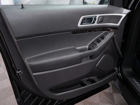 Ford Explorer V с пробегом 2011 года, цена 2 199 000 рублей, 25500 км, внедорожник, Автокод Объявления