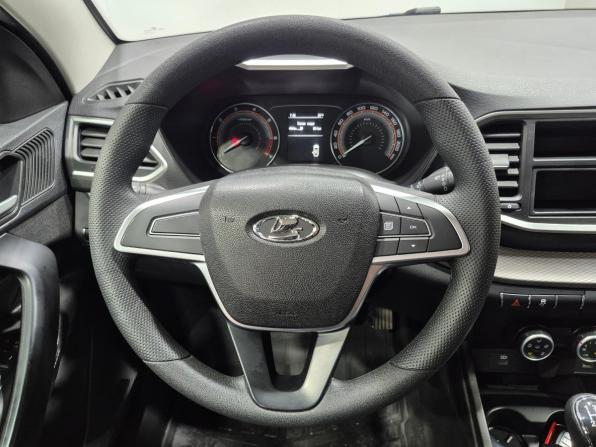 Lada (ВАЗ) Vesta I Рестайлинг (NG) с пробегом 2025 года, цена 1 460 000 рублей, 27800 км, седан, Автокод Объявления