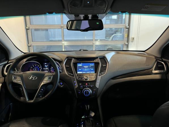Hyundai Santa Fe III с пробегом 2012 года, цена 1 600 000 рублей, 216989 км, внедорожник, Автокод Объявления