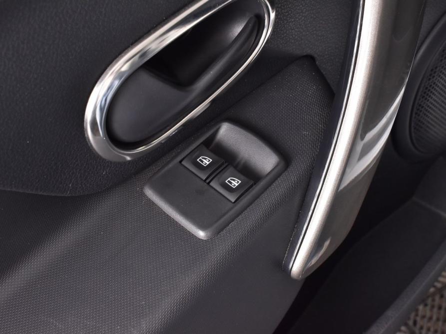 Renault Logan II Рестайлинг Москва  - изображение 12