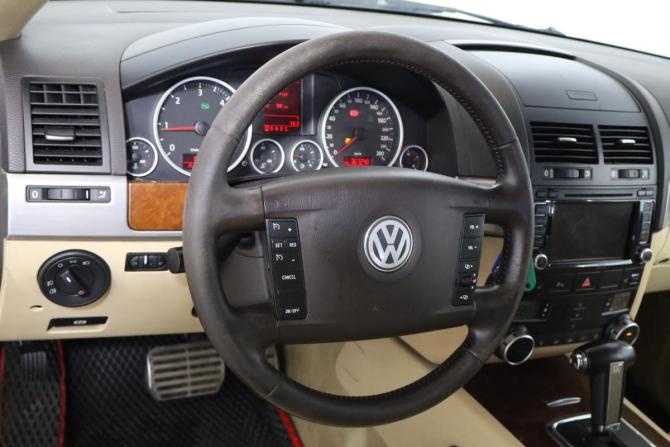 Volkswagen Touareg I Рестайлинг с пробегом 2008 года, цена 899 000 рублей, 366000 км, внедорожник, Автокод Объявления