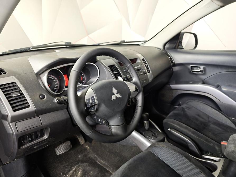 Mitsubishi Outlander II Москва  - изображение 13