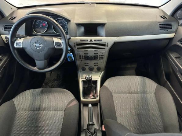 Opel Astra H Рестайлинг с пробегом 2008 года, цена 522 000 рублей, 195000 км, седан, Автокод Объявления
