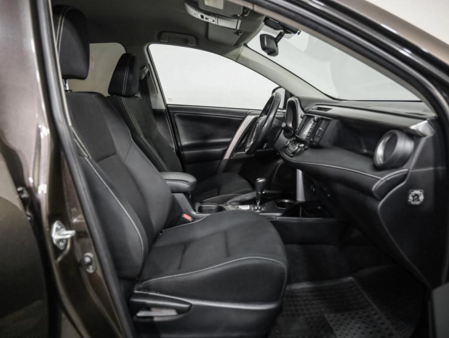 Toyota RAV4 IV (XA40) Рестайлинг Санкт-Петербург  - изображение 23