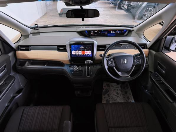 Honda Freed II с пробегом 2019 года, цена 1 600 000 рублей, 134000 км, компактвэн, Автокод Объявления