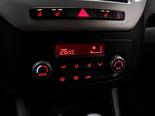 Kia Venga I Рестайлинг с пробегом 2015 года, цена 999 000 рублей, 142708 км, компактвэн, Автокод Объявления