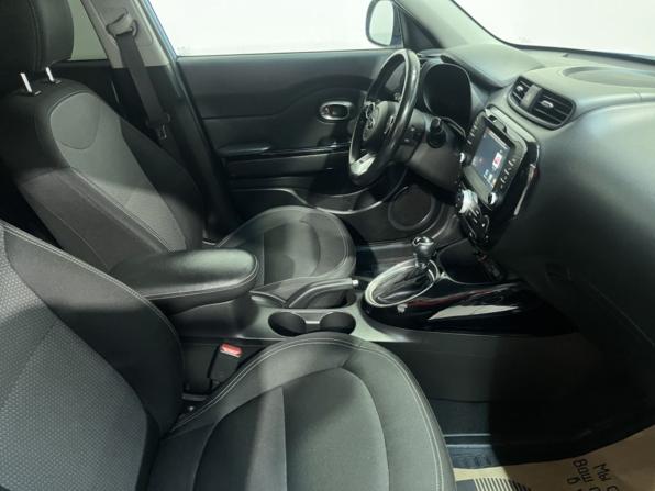 Kia Soul II Рестайлинг с пробегом 2019 года, цена 1 535 000 рублей, 98657 км, хэтчбек, Автокод Объявления