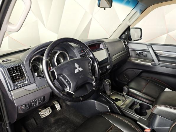 Mitsubishi Pajero IV Рестайлинг 1 с пробегом 2012 года, цена 1 899 000 рублей, 176888 км, внедорожник, Автокод Объявления
