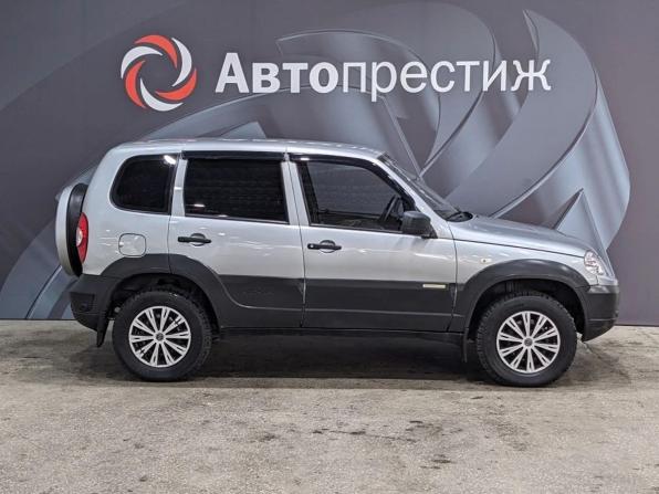 Chevrolet Niva I Рестайлинг с пробегом 2015 года, цена 599 000 рублей, 120500 км, внедорожник, Автокод Объявления