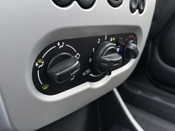 Renault Logan I Рестайлинг с пробегом 2014 года, цена 449 000 рублей, 121715 км, седан, Автокод Объявления