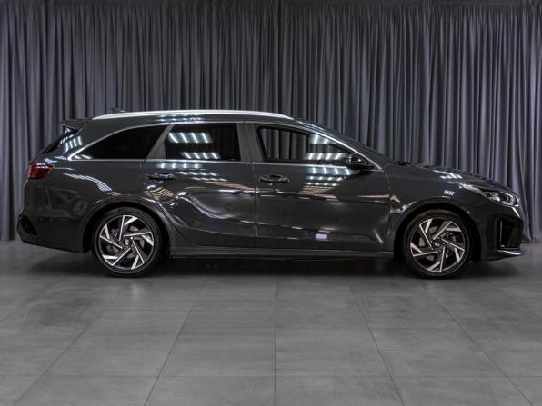 Kia Ceed III с пробегом 2020 года, цена 1 999 000 рублей, 42726 км, универсал, Автокод Объявления