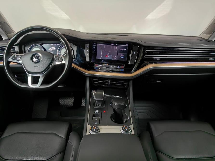Volkswagen Touareg III Москва  - изображение 6