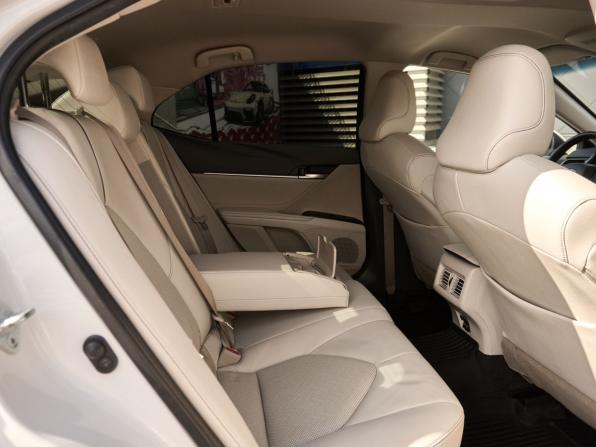 Toyota Camry VIII (XV70) Рестайлинг с пробегом 2021 года, цена 3 275 000 рублей, 74298 км, седан, Автокод Объявления