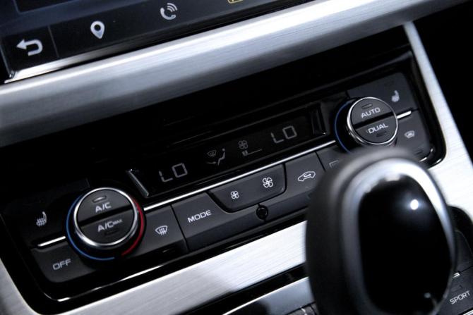 Geely Atlas I с пробегом 2018 года, цена 1 599 000 рублей, 101596 км, внедорожник, Автокод Объявления