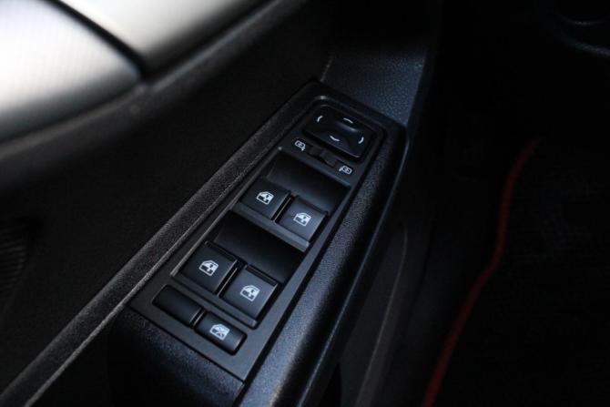 Lada (ВАЗ) Vesta I с пробегом 2019 года, цена 970 000 рублей, 100801 км, седан, Автокод Объявления