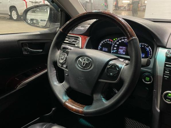 Toyota Camry VII (XV50) с пробегом 2011 года, цена 1 297 000 рублей, 287713 км, седан, Автокод Объявления