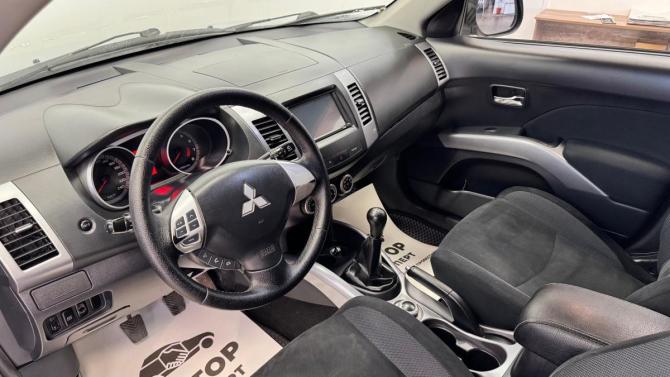 Mitsubishi Outlander II с пробегом 2008 года, цена 790 000 рублей, 232000 км, внедорожник, Автокод Объявления