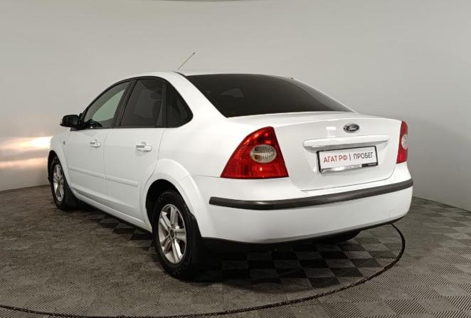 Ford Focus II Рестайлинг с пробегом 2007 года, цена 650 000 рублей, 122000 км, седан, Автокод Объявления