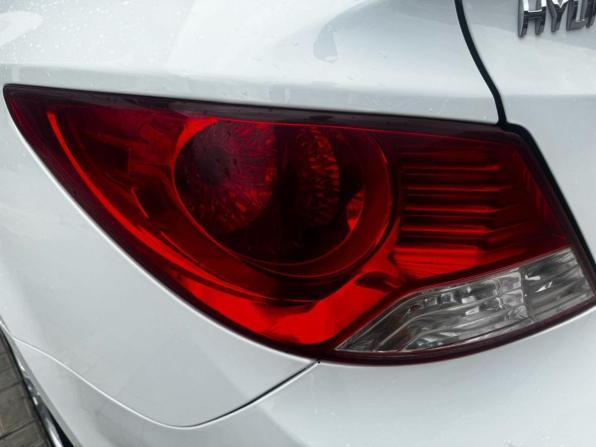 Hyundai Solaris I с пробегом 2012 года, цена 649 900 рублей, 241850 км, седан, Автокод Объявления