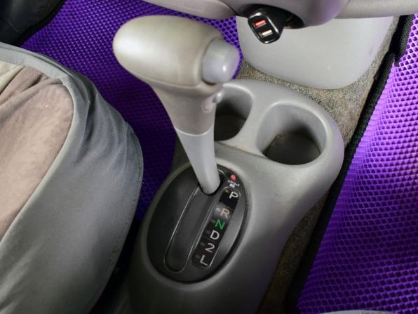 Toyota Vitz I (P10) с пробегом 2001 года, цена 339 995 рублей, 299999 км, хэтчбек, Автокод Объявления