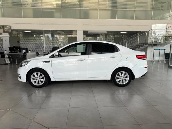 Kia Rio III Рестайлинг с пробегом 2017 года, цена 1 145 000 рублей, 81000 км, седан, Автокод Объявления